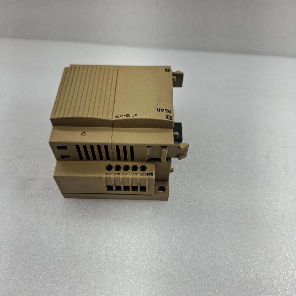 OMRON ZEN-8EAR IN/OUT UNIT ZEN8EAR